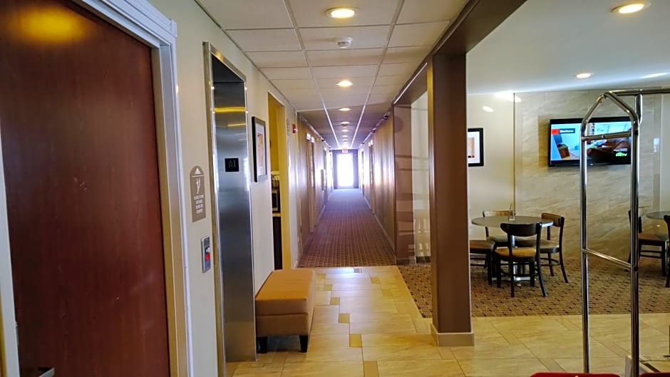 Microtel by Wyndham Cedar Rapids/Marion