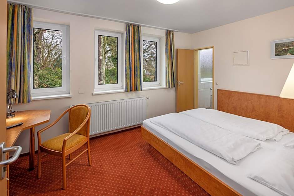 Academy Lodge Boardinghouse