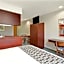Microtel Inn & Suites By Wyndham Roseville/Detroit Area