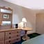 Howard Johnson by Wyndham Bakersfield