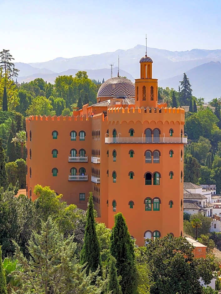Alhambra Palace Hotel