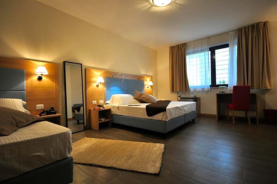 Hotel 325 Tor Vergata