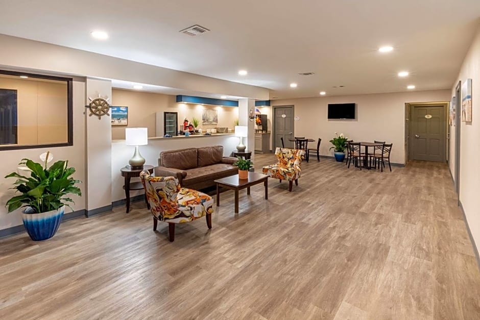Baymont by Wyndham Biloxi - Ocean Springs