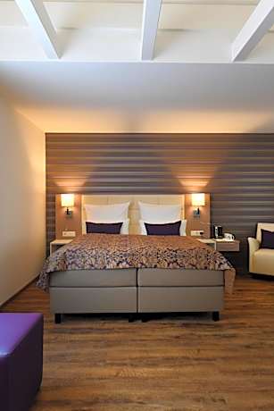 Classic Double Room with Shower