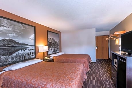 Queen Room with Two Queen Beds - Non-Smoking