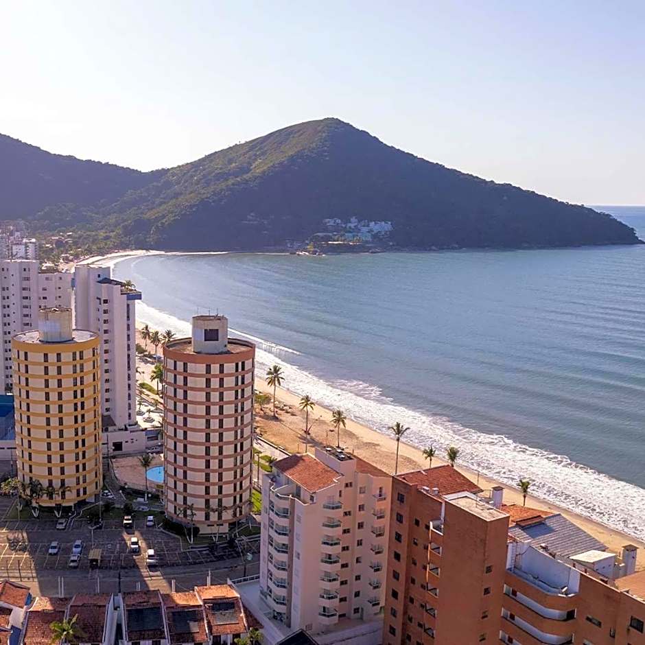 Maravilhoso apto à beira-mar