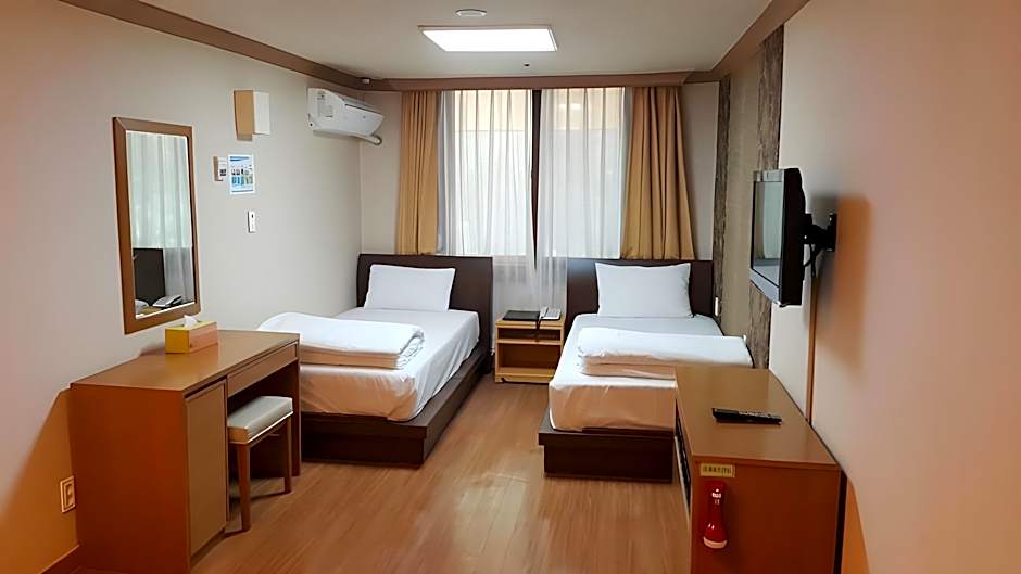 Osaek Greenyard Hotel