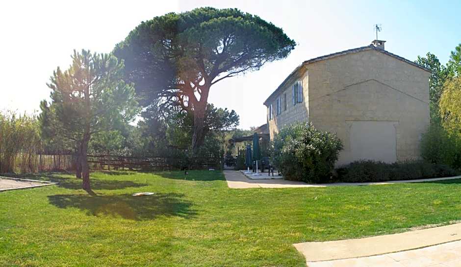 Mas de la Tour Carbonnière