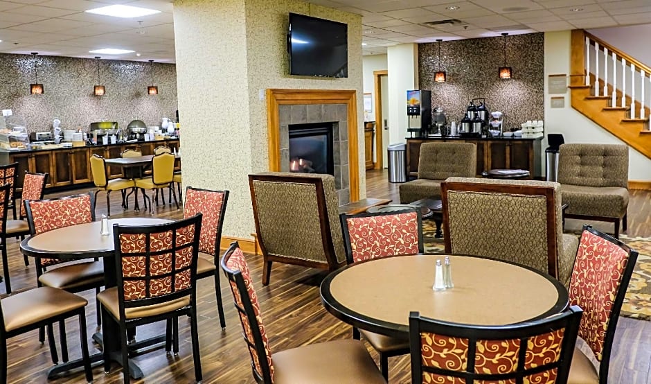 Best Western Plus Dutch Haus Inn and Suites