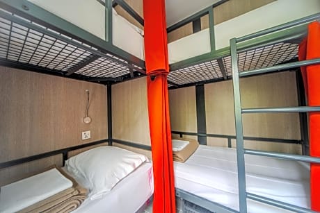 4-Bed Mixed Dormitory Room