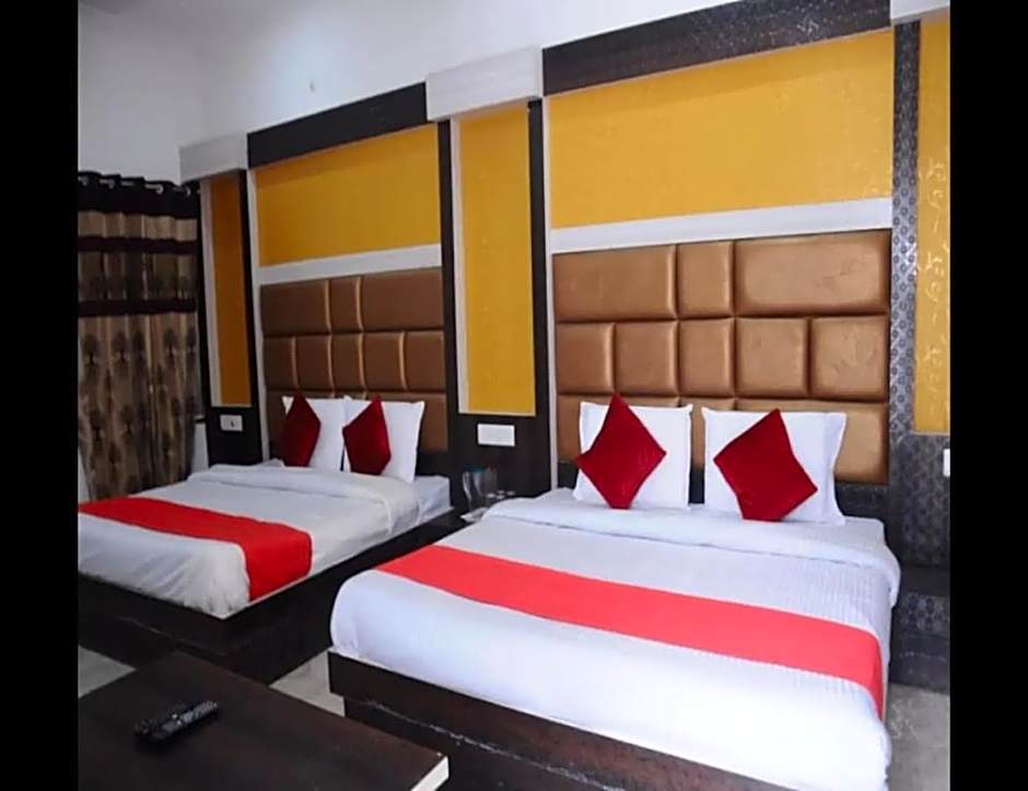 Hotel Lords Paradise