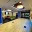 Holiday Inn Express & Suites Columbia - East Elkridge