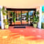 Hotel Pacific Garden near LAX and Sofi stadium