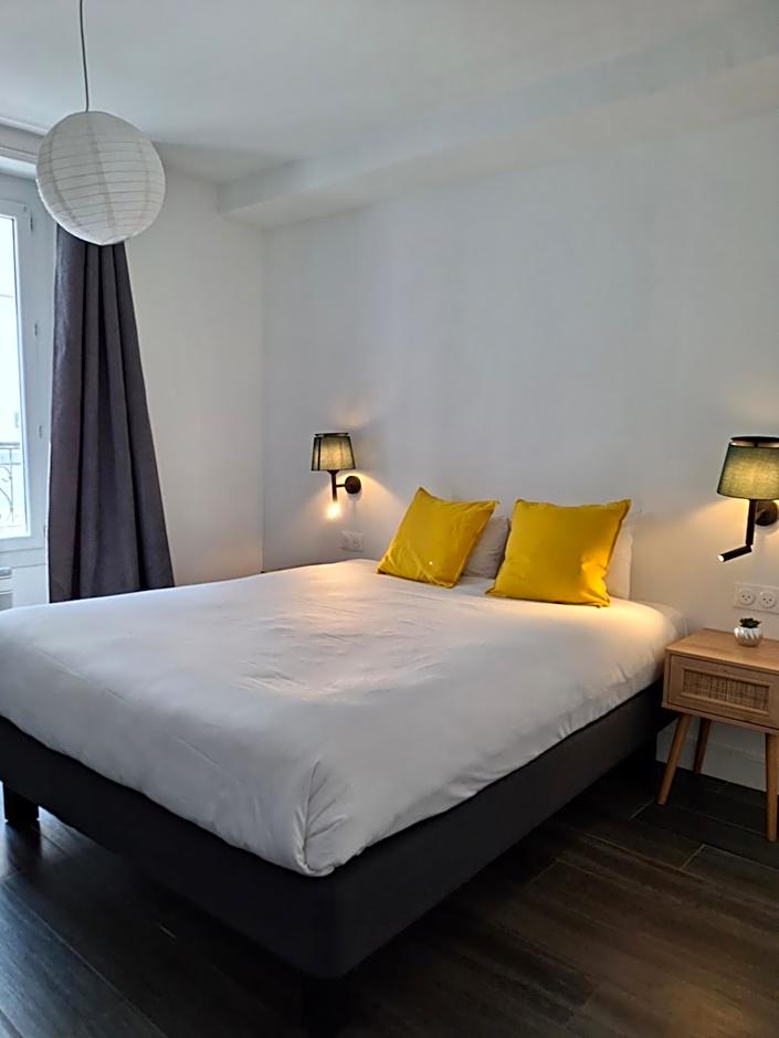 Le Village Montmartre by Hiphophostels