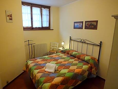 Single Room with Private External Bathroom