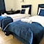 IRIS Aparthotel