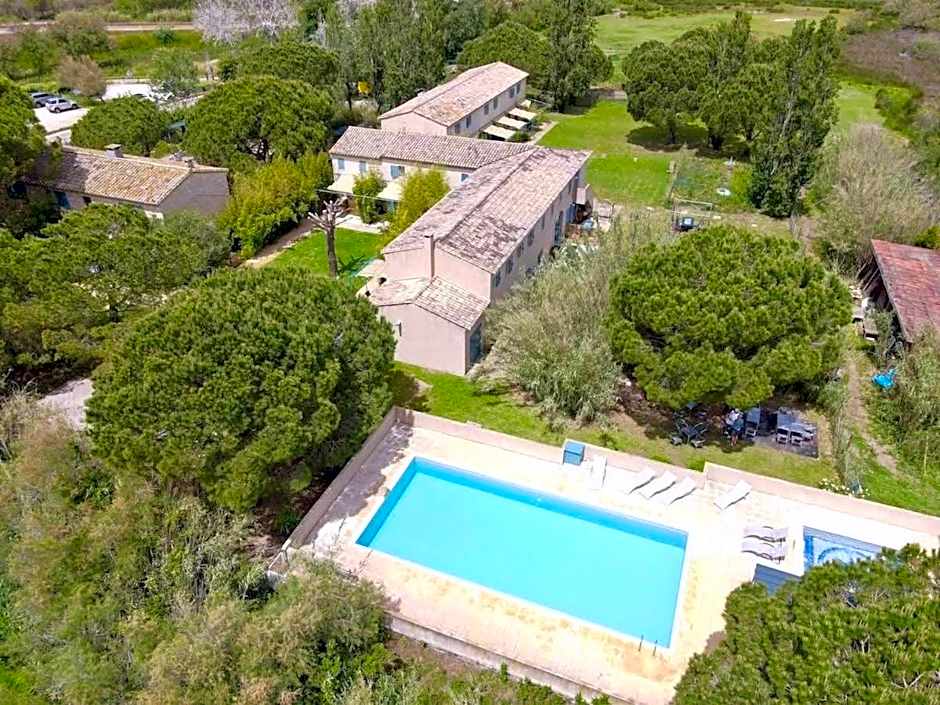 Mas de la Tour Carbonnière