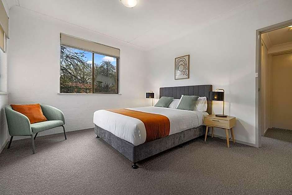 Oxley Court Serviced Apartments