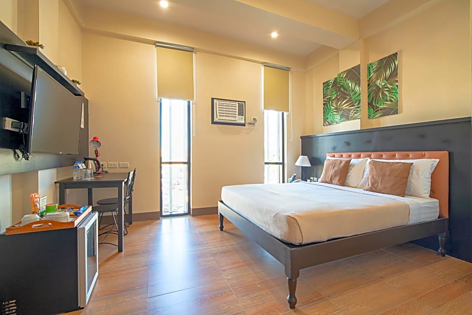 Achievers Airport Hotel