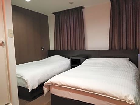 Standard Room(Two Small Double Beds) - Non-Smoking