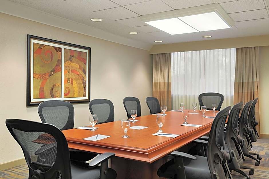 Embassy Suites By Hilton Hotel Phoenix-Tempe