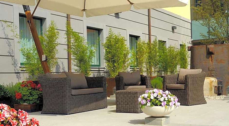 Best Western Falck Village Hotel