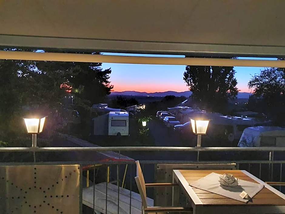 Lug ins Land Restaurant & Ferienwohnungen