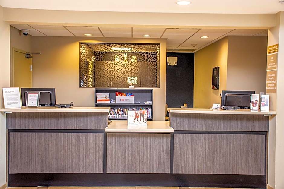 Candlewood Suites Overland Park By IHG