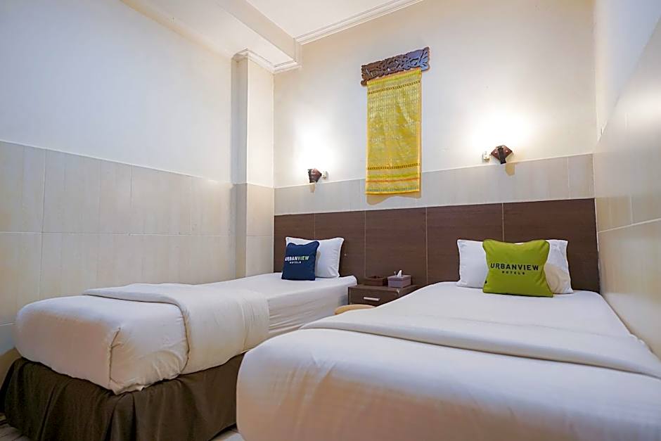Urbanview Hotel 58 Bintaro by RedDoorz