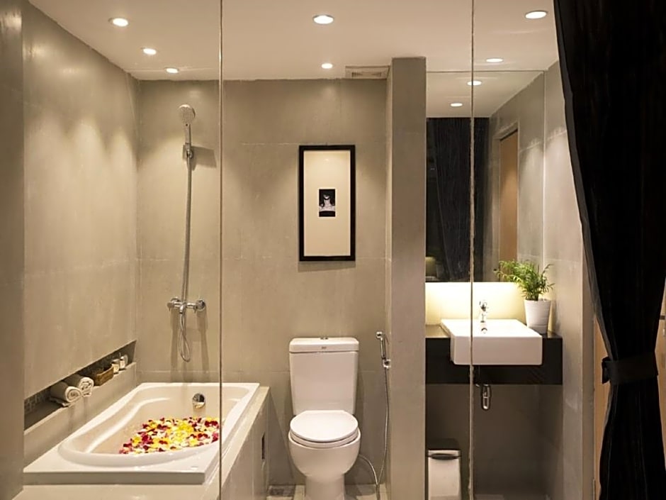 Shwe Pyi San Yar Hotel