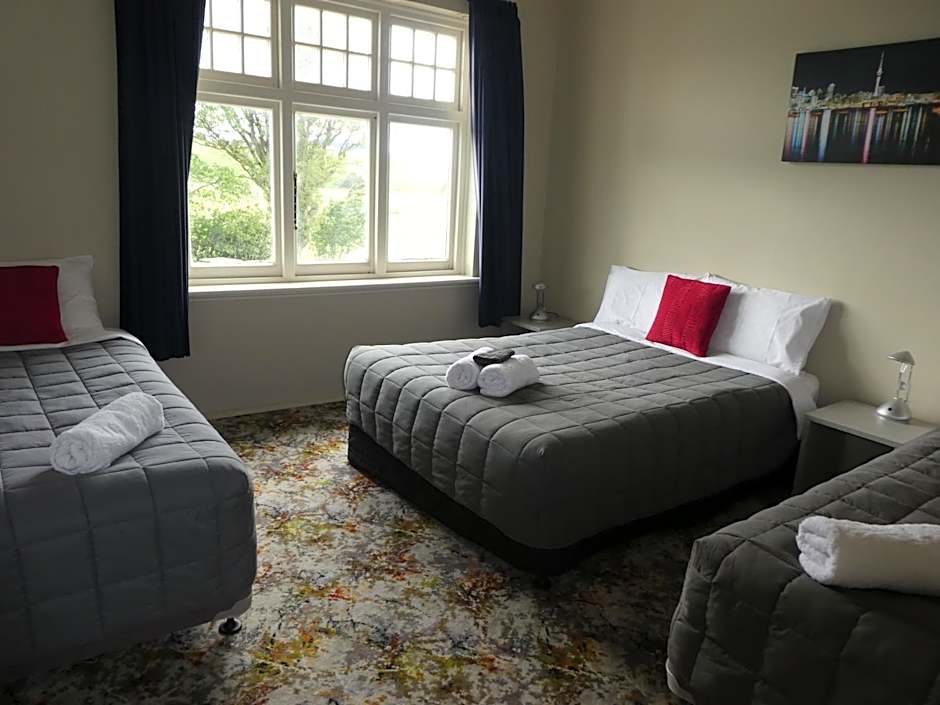 Thomas's Catlins Lodge and Camp Ground