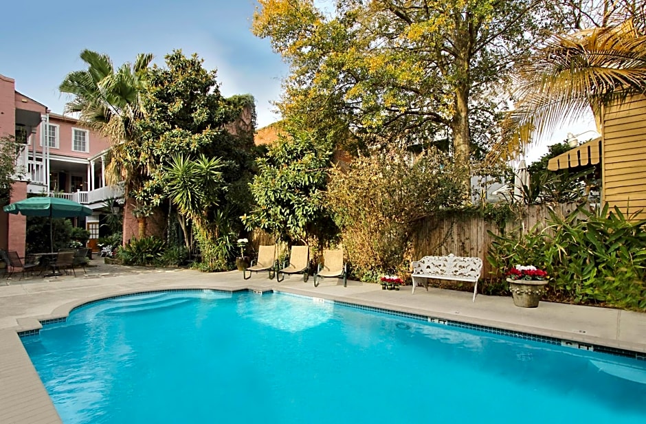 Lamothe House Hotel