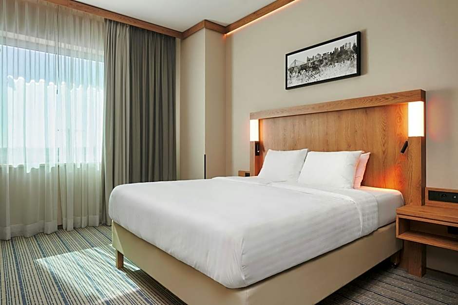 Courtyard by Marriott Warsaw Airport