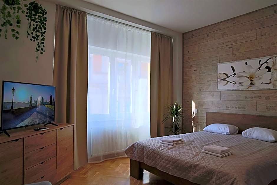 Charles Square Apartments