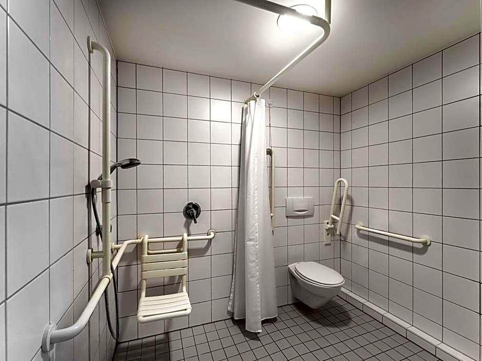 B&B HOTEL Freiburg-West
