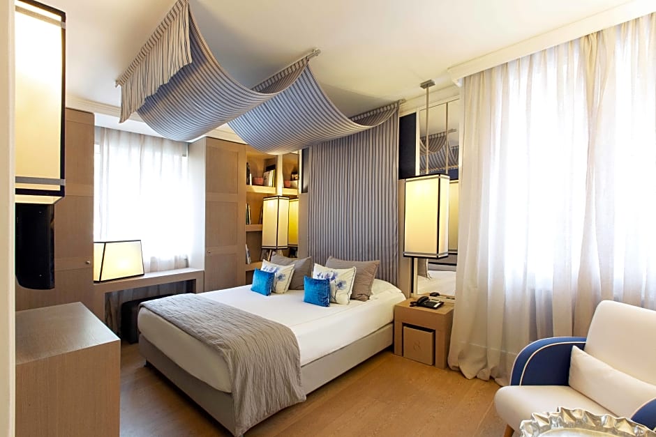 Photo 1 of 3 of Standard 1 Double Bed or 2 Beds