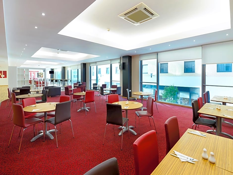 Travelodge Milton Keynes The Hub Hotel