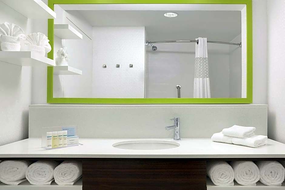 Hampton Inn By Hilton Houston-Brookhollow
