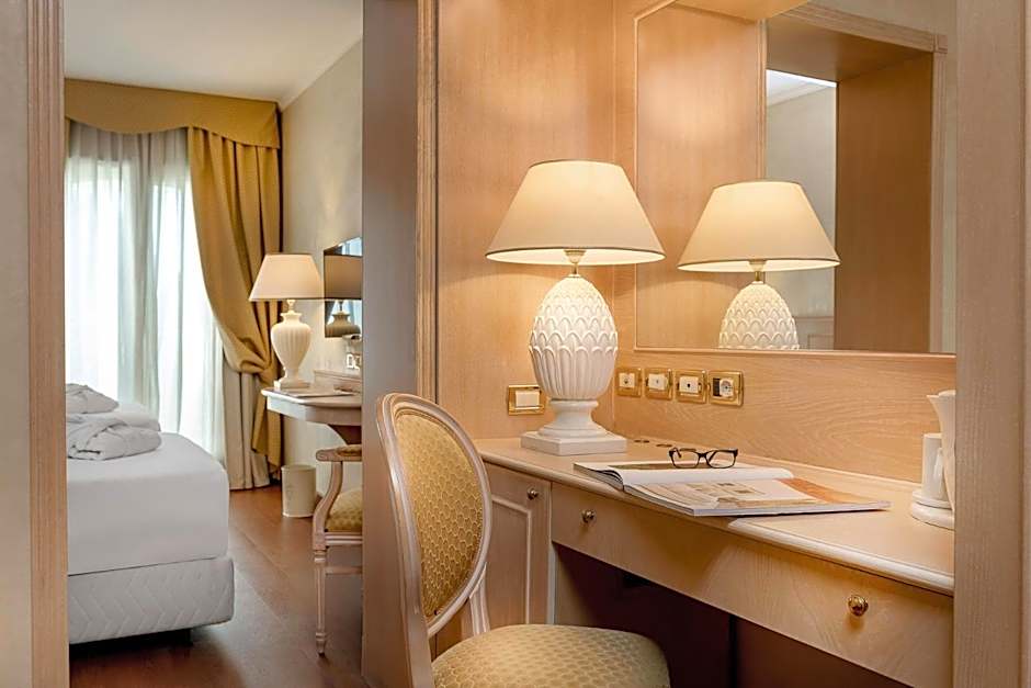 Hotel De Londres