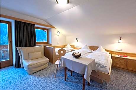 Double Room with Mountain View