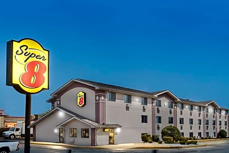 Super 8 by Wyndham Aberdeen MD