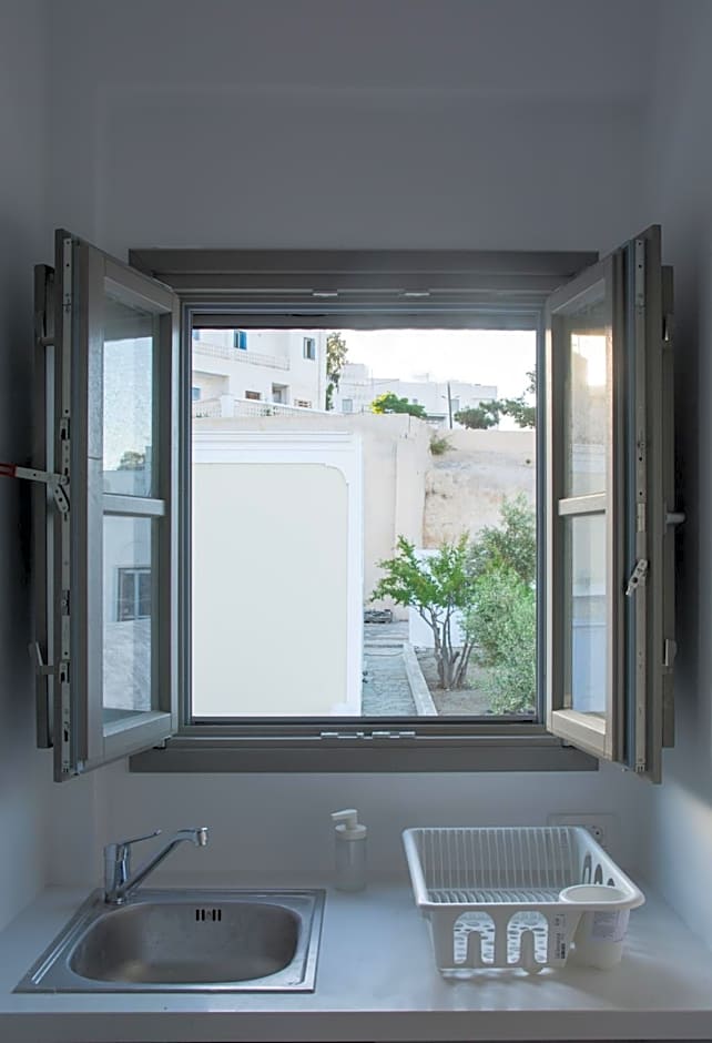 Amphitrite Suites Santorini