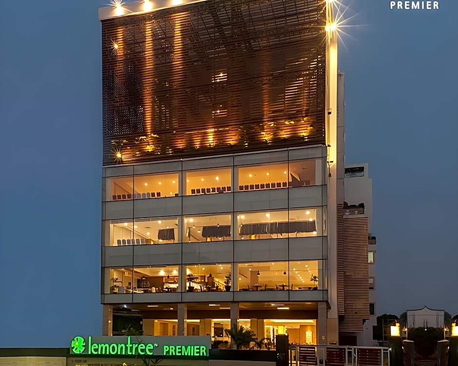 Lemon Tree Premier City Center Pune