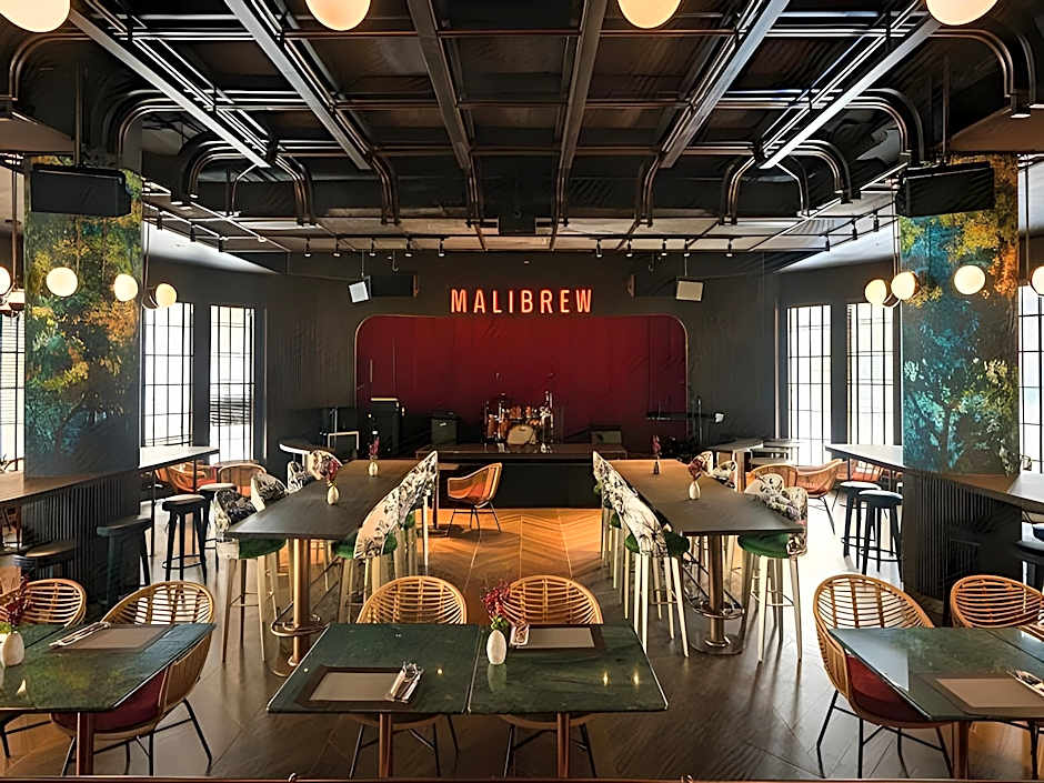 A-One New Wing Hotel