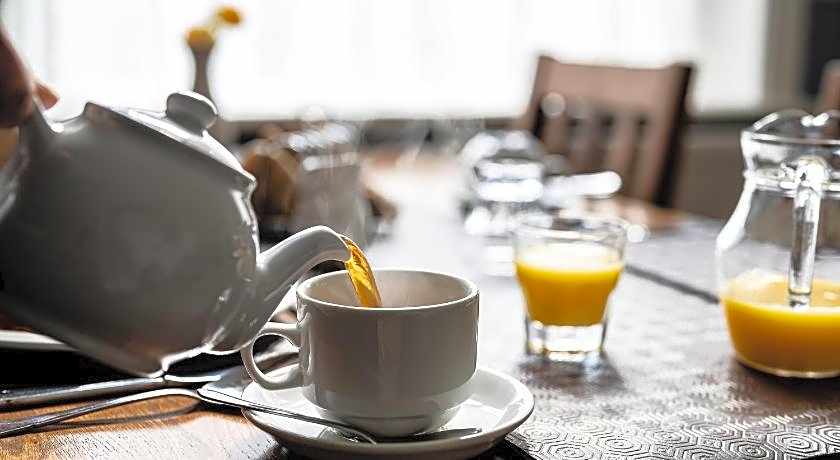 Crescent Lodge Guest House