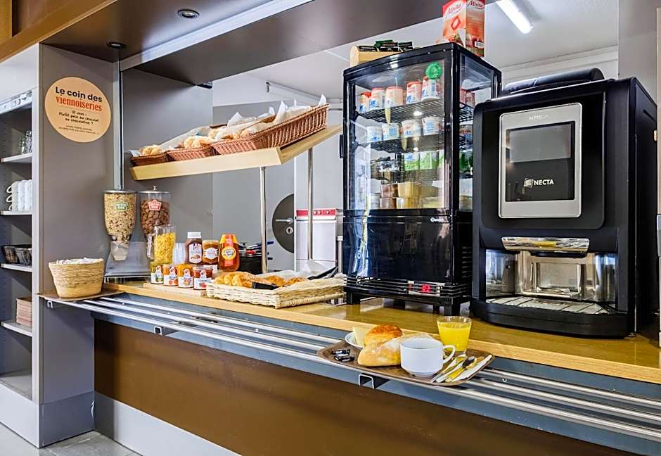 B&B HOTEL Villeneuve Loubet Plage