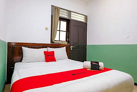 RedDoorz @ Soekarno Hatta 2