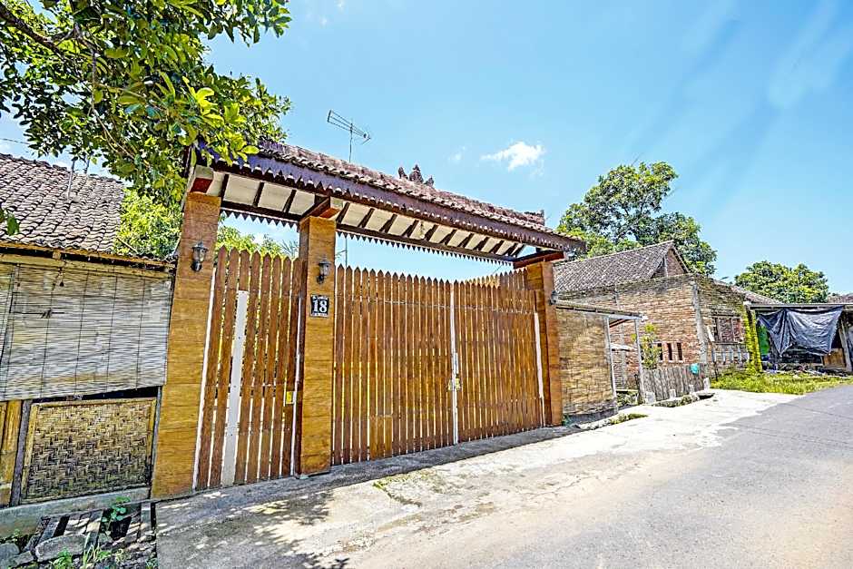OYO 92367 Garuda Homestay Syariah