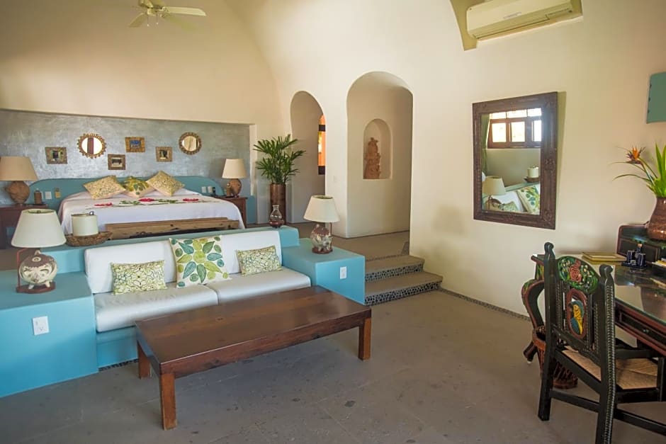 Villa El Murmullo by La Casa Que Canta