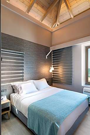 Superior Suite with Sea View Upper Floor